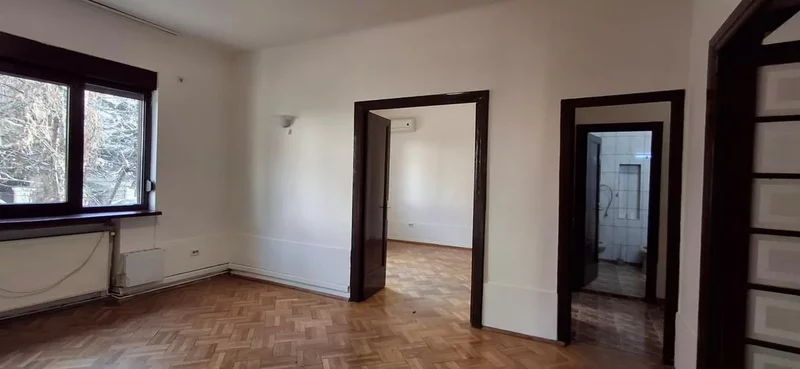 Cotroceni, parter in vila, 4 camere, pentru birouri